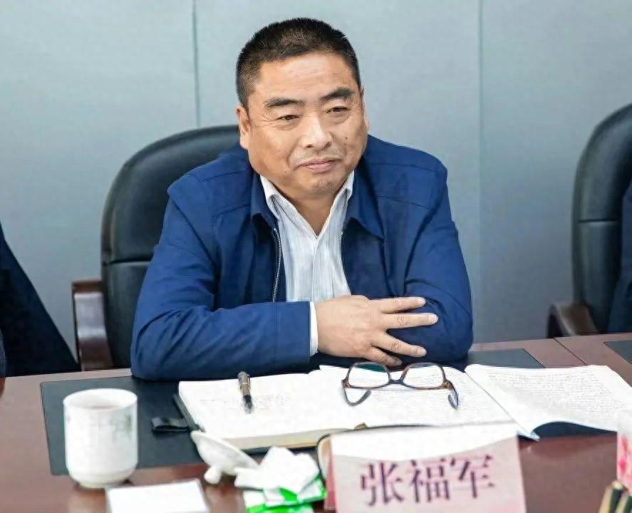 他们以文从戎唤醒全民抗战决心他们以文从戎，唤醒全民抗战决心——抗战精神的传承与弘扬